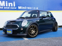 BMWミニCOOPER S BMW MINI/ｸｰﾊﾟｰS,ﾌﾞﾘﾃｨｯｼｭﾚｰｼﾝｸﾞｸﾞﾘｰﾝの６速ﾏﾆｭｱﾙ!ｶｰﾎﾞﾝのﾘｯﾌﾟｽﾎﾟｲﾗｰ+ﾎﾞﾝﾈｯﾄﾀﾞｸﾄ,ﾀﾞｳﾝｻｽ＆ｼｮｯｸ,黒革ｼｰﾄ,ｻﾝﾙｰﾌ！