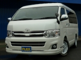 トヨタ ハイエース200GL 4WD ワゴンキット8人乗り