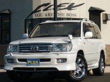 トヨタ ランドクルーザー100ランクル100 4・7G ガソリン VX-LTD50周年記念特別仕様車 UZJ100W 【50周年アニバーサリーモデル】【マルチレス&HDD地デジナビ&Bカメラ】【背面レスアルカンターラシート】イルミSエアロ