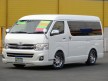 ハイエース200 TRH214W 新車未登録【両側スライドドアの10人乗りワゴン】オットマン付キャプテンシート4脚搭載 特別仕様パーソナルワゴン 豪華な純正シートにレガンスシートカバー取付済☆