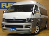 トヨタ ハイエース200グランドキャビン 4WD