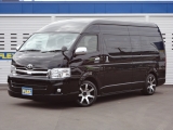 トヨタ ハイエース200グランドキャビン　４ＷＤ　DNA１８インチ
