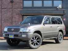トヨタ ランドクルーザー100VX-LTD ランドクルーザー１００【ＶＸ－ＬＴＤ】【２インチアップ　ＢＥＡＳＴ１８インチ】３万ｋｍ極上車をベースに！！
