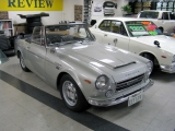 日産 フェアレディSR311