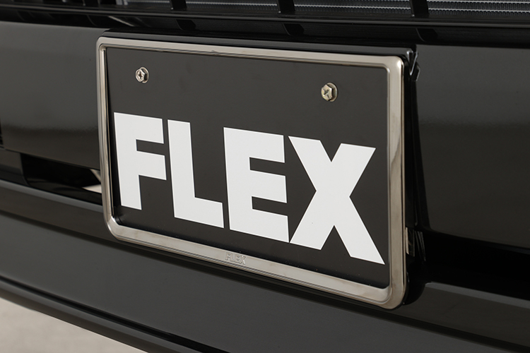 FLEXオリジナルナンバーフレームBM（ブラックメッキタイプ）