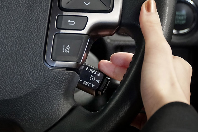 PIVOT スロットルコントローラー・純正コントロールスイッチ