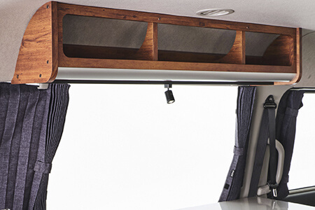 調味料や缶詰を収納できるキッチンカウンター上収納