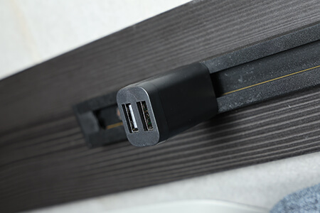 レールライトにはUSBポートつき