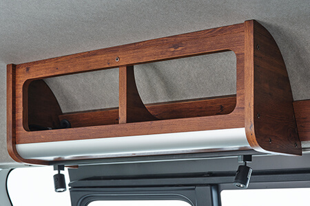 調味料や缶詰を収納できるキッチンカウンター上収納