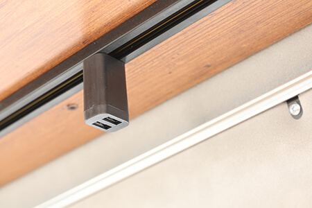 レールライトにはSUB ポートつき