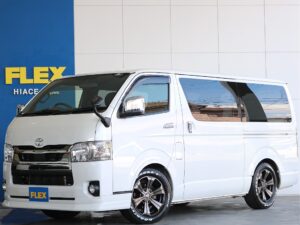 🚩入庫☛【厳選仕入中古車】ハイエースバンS-GL　ダークプライムⅡディーゼル4WD パールホワイトでローダウンスタイルのお車入庫致しました☆☆(XP2974)