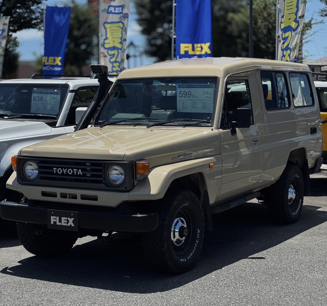 入庫速報【ランドクルーザー70 トゥループキャリア4.2ディーゼル車