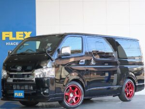 🚩入庫☛【新車】ハイエースバン　ガソリン2WD　ブラックマイカ 足元が輝くRAYS　TE37アルミホイール装着済みのお車入庫致しました☆☆(AJ5489)