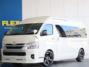 🚩入庫☛【新車】ハイエース　コミューターベース　FLEXオリジナルキャンピングカー MOBYDICK　コムキャン　ホワイト　ガソリン4WD入庫致しました☆☆(AJ7344)