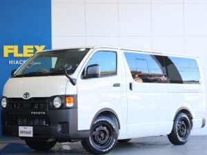 🚩入庫☛新車ハイエースバン　DX　ガソリン 2WD FLEXオリジナルキャンピングカー「Wood Village」入庫致しました！(AJ7318)