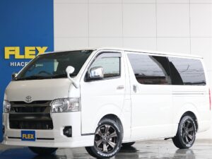 🚩入庫☛【厳選仕入れ未使用車】ハイエースバン　ディーゼル2WD　ホワイトパール　ダークプライムS 高年式低走行・オリジナルカスタム済みのお車入庫いたしました☆☆(XP3340)