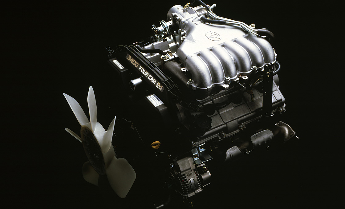 ランドクルーザープラド90系（90プラド）V型6気筒3.4Lガソリンエンジン