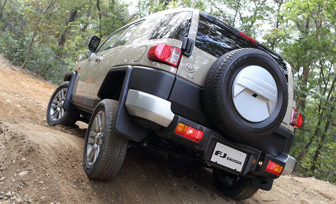 売れてるのはコレ トヨタ Fjクルーザー ジープラングラーjk 両車の魅力を徹底比較 売れてるのはコレ トヨタ Fjクルーザー ジープラングラーjk 両車の魅力を徹底比較