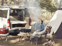 アウトドア派必見 キャンピングカー 車中泊ならトヨタのハイエース オススメのアウトドアグッズも合わせてご紹介