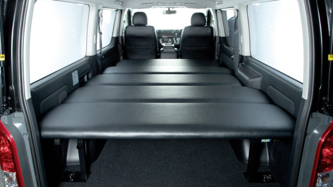 【売れてるのはコレ】荷室の有効活用や車中泊に対応する、トヨタ ハイエースバン、レジアスエース用オリジナルベッドキット！