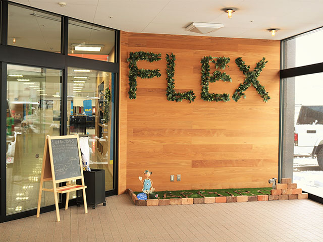 Flex ハイエース札幌西店 北海道 ハイエース 新車 中古車販売と買取の専門店 Flex ハイエース札幌西店 北海道 ハイエース 新車 中古車販売と買取の専門店