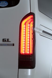 ハイエース200系　LEDテールランプ　アルティメット