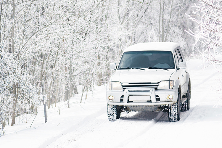 ランクルプラドの雪道ドライブ