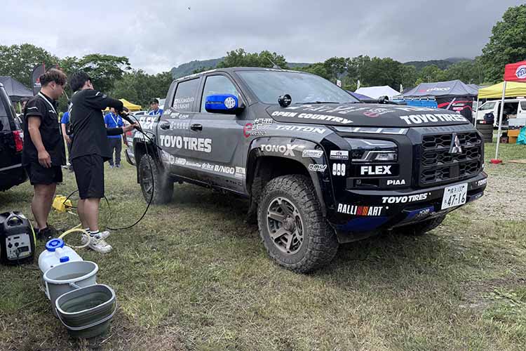 FLEX SHOW AIKAWA Racing トライトン Rally Spec ラリーカムイLEG0