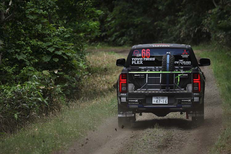 FLEX SHOW AIKAWA Racing トライトン Rally Spec ラリーカムイLEG1