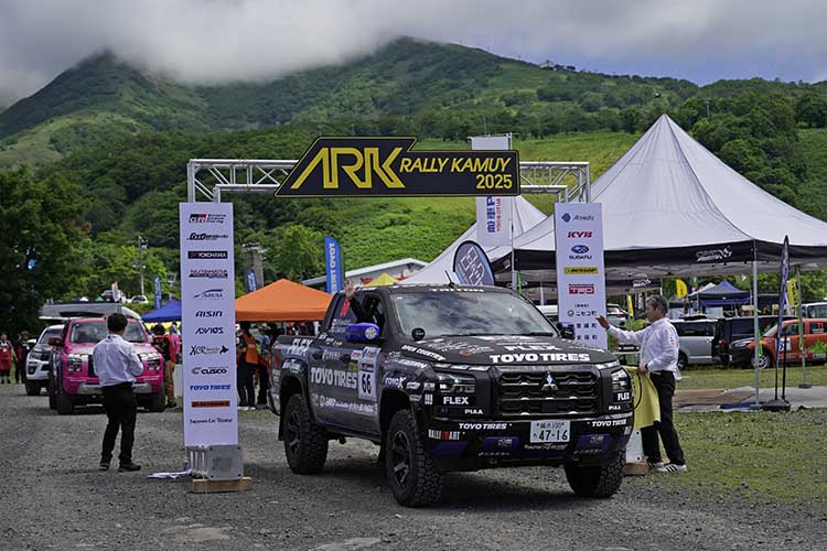 FLEX SHOW AIKAWA Racing トライトン Rally Spec ラリーカムイLEG1