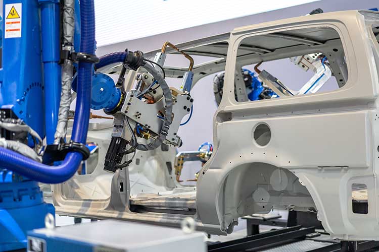 自動車組み立て工場イメージ