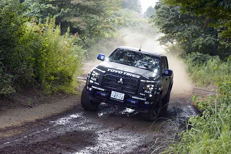 FLEX トライトン ラリースペック