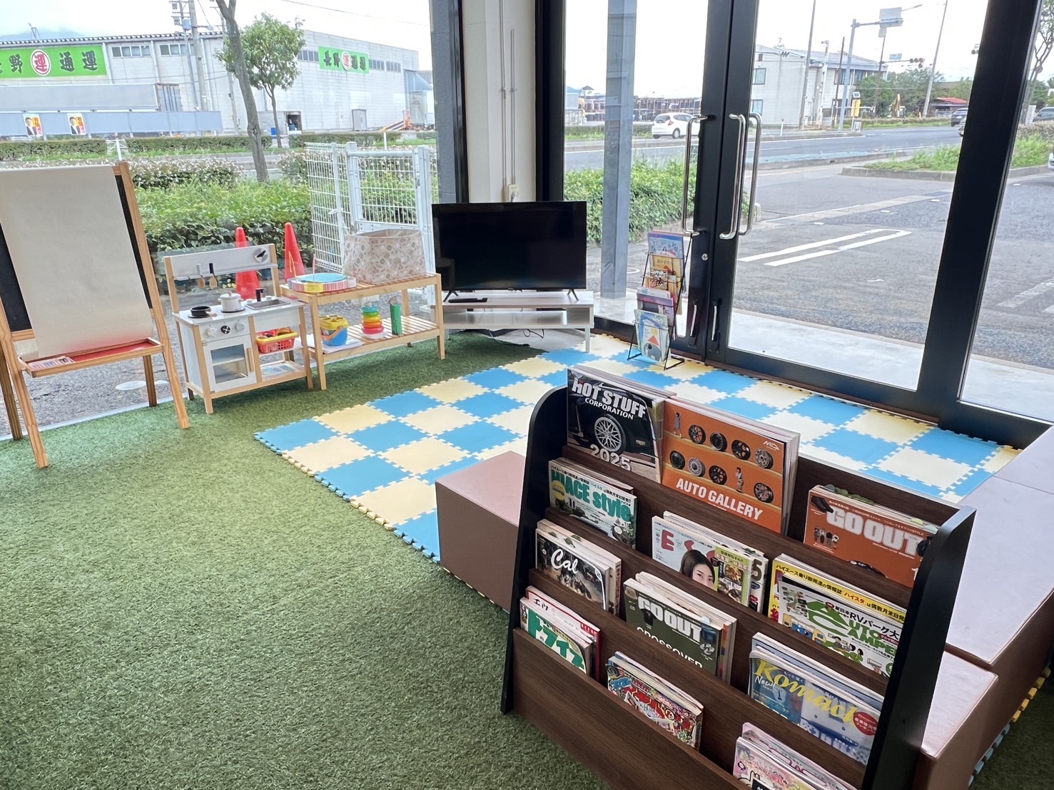 ランクルハイエース長野店(9枚目)