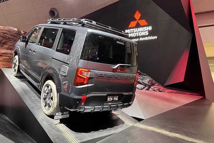 新型三菱デリカD:5