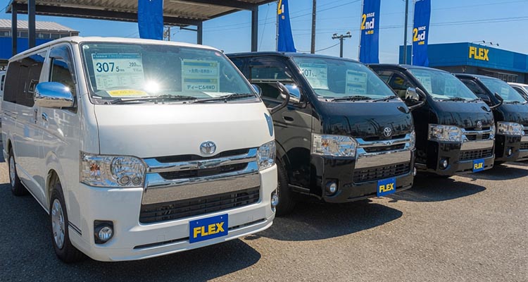 ハイエースセカンド高崎の展示車両